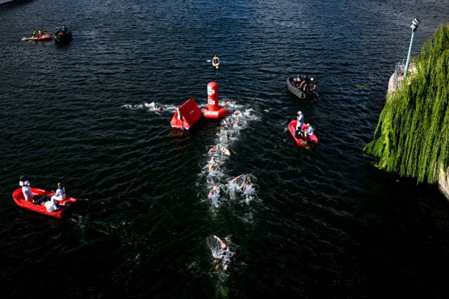 General View in the open water swimming 5km Men Final during the European Aquatics Championships at the River Seine in Paris (France), August 5, 2026. Andrea Staccioli