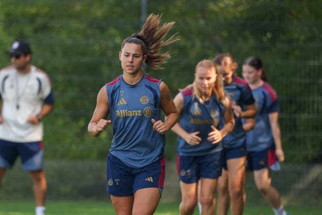 Football, Women, Bundesliga 1, FC Bayern Munich, Training