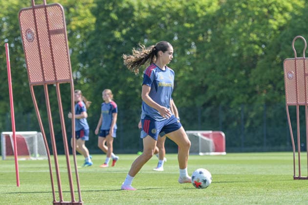 August 5, 2026, Munich, Germany Google Pixel Women s Bundesliga The FC Bayern Women s team holds a training session at the FC Bayern Campus in preparation for their friendly match against Paris FC Kassandra Potsi FC Bayern Women