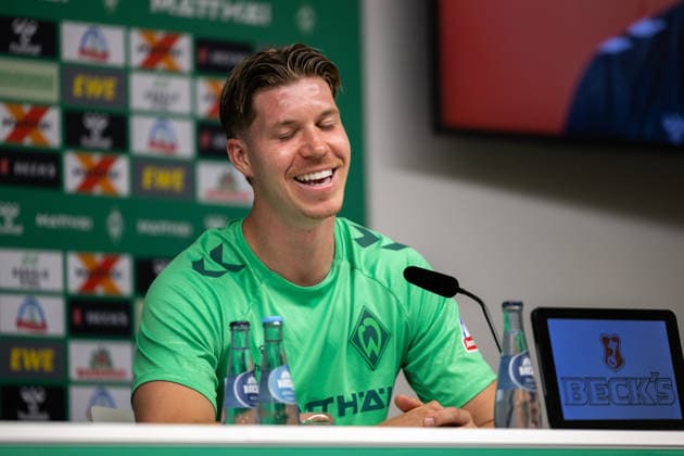 August 5, 2026, Germany, Soccer, Men s, Bundesliga 1, 2026–2027 Season, Player Introduction, SV Werder Bremen s Cedric Itten, 26, is introduced at a press conference at the Zell am Ziller Parkstadion in Tyrol, Austria Copyright: xNordphotox xMaasx