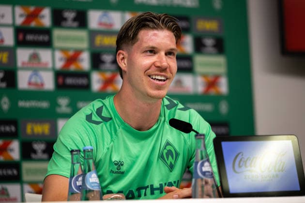 August 5, 2026, Germany, Soccer, Men s, Bundesliga 1, 2026–2027 Season, Player Introduction, SV Werder Bremen s Cedric Itten, 26, is introduced at a press conference at the Zell am Ziller Parkstadion in Tyrol, Austria Copyright: xNordphotox xMaasx