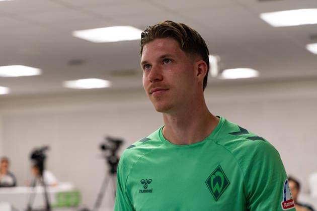 August 5, 2026, Germany, Soccer, Men s, Bundesliga 1, 2026–2027 Season, Player Introduction, SV Werder Bremen s Cedric Itten, 26, is introduced at a press conference at the Zell am Ziller Parkstadion in Tyrol, Austria Copyright: xNordphotox xMaasx