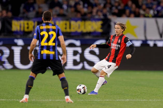 SOCCER AC MILAN INTER, Luka Modric of AC Milan controls the ball during the AC Milan vs Inter Milan soccer exhibition match at Optus Stadium in Perth, Wednesday, August 5, 2026. ( NO ARCHIVING PERTH WESTERN AUSTRALIA AUSTRALIA  Copyright: xRICHARDxWAINWRIGHTx 20260805141336891833
