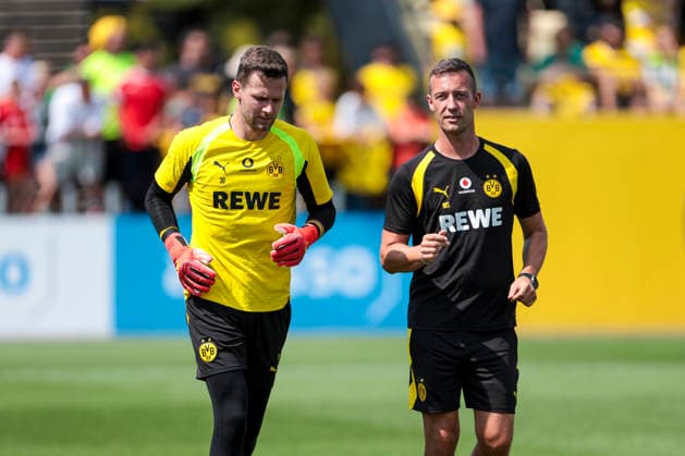 August 5, 2026, Soccer, Borussia Dortmund training: (from left) Goalkeeper Patrick Drewes (Borussia Dortmund), Individual Trainer Mathias Schiele (Borussia Dortmund), BVB training facility, North Rhine-Westphalia, Germany, xRHR PHOTO DEx Copyright: DennisxEwert RHR-FOTOx RHR-FOTO DE