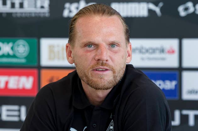 Coach Eugen Polanski of Borussia Mönchengladbach answers journalists questions at a press conference during Borussia Mönchengladbach s training camp, Birkenmoos Stadium on August 5, 2026, in Rottach Egern, Germany. Photo by Marco Steinbrenner, DeFodi Images. Coach Eugen Polanski of Borussia Mönchengladbach answers journalists’ questions at the press conference during the Borussia Mönchengladbach training camp at Birkenmoos Stadium on August 5, 2026 in Rottach-Egern, Germany. Photo by Marco Steinbrenner, DeFodi Images. Photo by Marco Steinbrenner, DeFodi Images.