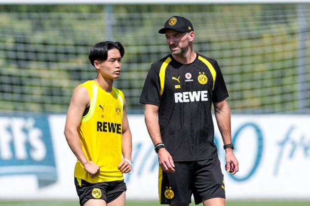 August 5, 2026, Soccer, Borussia Dortmund training: Takato Yamamoto (left), Borussia Dortmund; strength and conditioning coach Mathias Kolodziej, Borussia Dortmund; BVB training facility, North Rhine-Westphalia, Germany; xRHR PHOTO DEx Copyright: DennisxEwert RHR-FOTOx RHR-FOTO DE