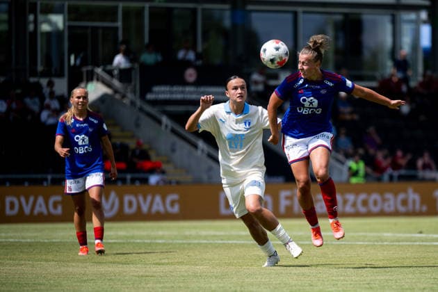 August 5, 2026, GER, Soccer, Women s, UEFA Women s Champions League, 2026–2027 season, Qualifying tournament, Semifinal: Stine Brekken (Valerenga IF), 30, in a tackle with Amy Sayer (Malmö FF), 21, Frankfurt am Main, Stadion am Brentanobad, Hesse, Germany Copyright: xNordphoto Memmlerx