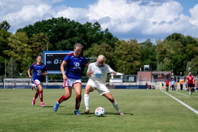 August 5, 2026, GER, Soccer, Women, UEFA Women s Champions League, 2026–2027 Season, Qualifying Tournament, Semifinal: Stinalisa Johansson (Malmö FF), No. 7 in a duel with Arna Eiriksdottir of Valerenga IF, No. 28, Frankfurt am Main, Stadion am Brentanobad, Hesse, Germany Copyright: xNordphoto Memmlerx