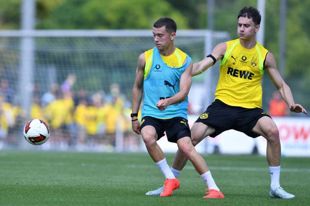 Soccer, Bundesliga 1: Borussia Dortmund training session on August 5, 2026, at the Hohenbuschei training facility in Dortmund. Konstantinos Karetsas (Dortmund), left; Luca Reggiani (Dortmund), right xRx