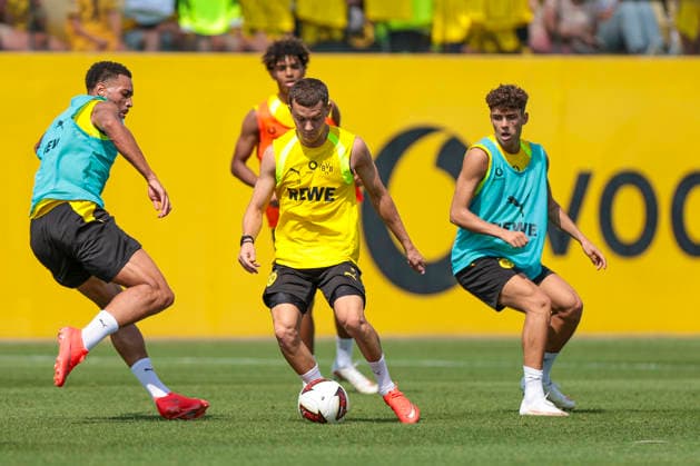 August 5, 2026, Soccer, Borussia Dortmund Training: Felix Nmecha (Borussia Dortmund), Konstantinos Karetsas (Borussia Dortmund), Samuele Inacio (Borussia Dortmund) at the BVB Training Facility, North Rhine-Westphalia, Germany xRHR PHOTO DEx Copyright: DennisxEwert RHR-FOTOx RHR-FOTO DE