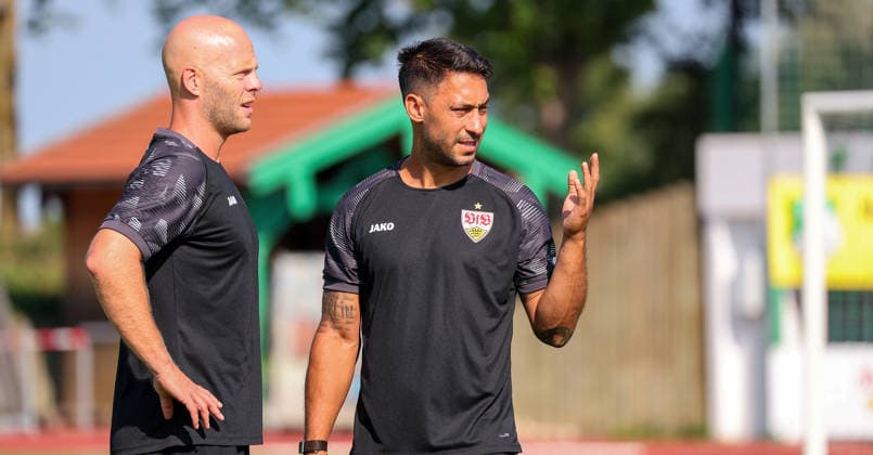 August 5, 2026, Germany, Grassau, Bundesliga, 2026–2027 season, VfB Stuttgart training camp, from left: Head Coach Philip Kipp, Assistant Coach Malik Fathi