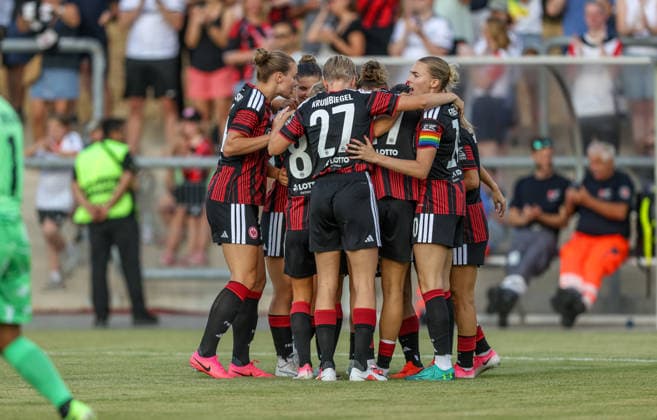 GER, Frankfurt, Eintracht Frankfurt vs. AC Omonia Nicosia, UEFA Women s Champions League, Soccer, UEFA, 2026–2027 Season, Brentanobad Stadium, Qualifying Round, Semifinal in Pictures: Hayley Raso, Eintracht Frankfurt Women’s Team 7, Goal to Make It 1–0, Goal, Celebration and Joy, Emotions, Laura Freigang, Eintracht Frankfurt Women 10. DFB and DFL regulations prohibit any use of photographs as image sequences and or quasi-video. August 5, 2026 Copyright: HMBxMedia HendrikxHamelau