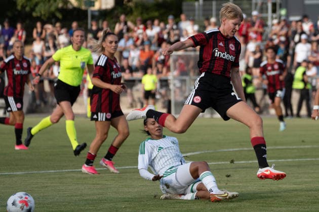 August 5, 2026, xhfmx, Soccer CLQ HF 2 Qualifying Round, Eintracht Frankfurt vs. Omonia Nicosia, Paulina Krumbiegel (Eintracht Frankfurt), 27, in a tackle. DFL and DFB regulations prohibit any use of photographs as image sequences and or quasi-video. Frankfurt