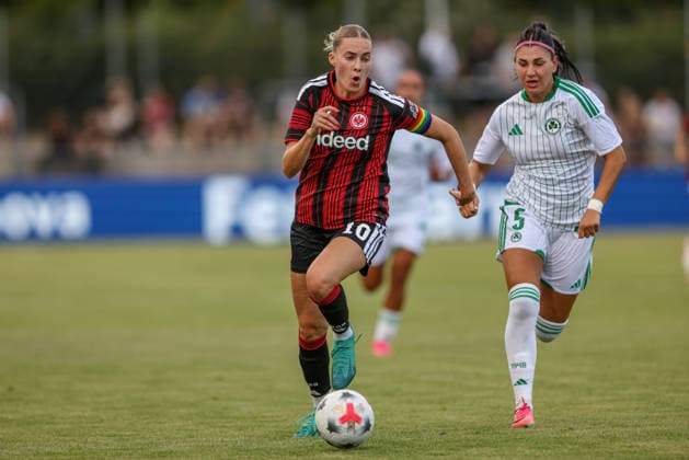 GER, Frankfurt, Eintracht Frankfurt vs. AC Omonia Nicosia, UEFA Women s Champions League, Soccer, UEFA, 2026–2027 Season, Stadion am Brentanobad, Qualifying Round, Semifinal (pictured, from left): Laura Freigang, Eintracht Frankfurt Women s Team No. 10, Efthalia Siakalli, Omonia Nicosia 5. DFB and DFL regulations prohibit any use of photographs as image sequences and or quasi-video. August 5, 2026 Copyright: HMBxMedia HendrikxHamelau