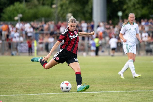 August 5, 2026, GER, Soccer, Women s, UEFA Women s Champions League, 2026–2027 season, Qualifying tournament, Semifinals, Eintracht Frankfurt vs. Omonia Nicosia, Laura Freigang (Eintracht Frankfurt), 10 am Ball, Frankfurt am Main, Stadion am Brentanobad, Hesse, Germany Copyright: xNordphoto Memmlerx