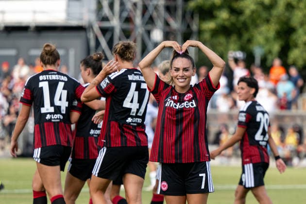August 5, 2026, GER, Soccer, Women s, UEFA Women s Champions League, 2026–2027 Season, Qualifying Tournament, Semifinals, Eintracht Frankfurt vs. Omonia Nicosia; Ereleta Memeti of Eintracht Frankfurt, No. 7, and her teammates celebrate the goal that made it 3–0; Frankfurt am Main, Stadion am Brentanobad, Hesse, Germany Copyright: xNordphoto Memmlerx