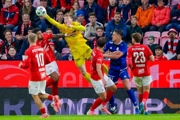 UEFA Conference League 2026 Brann Apollon Limassol Bergen 20260805 Brann goalkeeper Mathias Dyngeland during the UEFA Conference League soccer match between SK Brann and Apollon Limassol at Brann Stadium. Photo: Paul S. Amundsen, NTB, Bergen, Norway. EDEDITORIAL USE ONLY; RESTRICTED USE FOR BETTING COMPANIES  Copyright: xPaulxS.xAmundsenx xNTBx