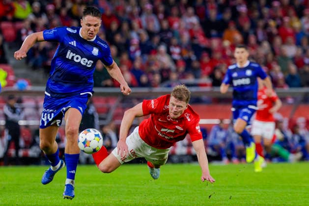 UEFA Conference League 2026 Brann Apollon Limassol Bergen 20260805 Apollon Limassol s Josef Kvida and Brann s Kristian Eriksen in the UEFA Conference League soccer match between SK Brann and Apollon Limassol at Brann Stadium. Photo: Paul S. Amundsen, NTB, Bergen, Norway. EDITORIAL USE ONLY. RESTRICTED USE FOR BETTING COMPANIES  Copyright: xPaulxS.xAmundsenx xNTBx