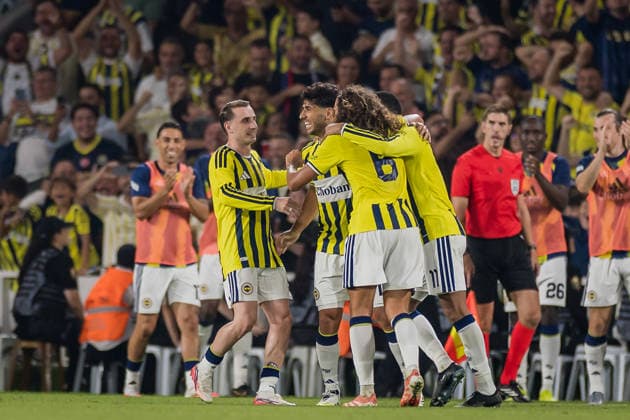 SOCCER - UEFA CL, Fenerbahce vs Sturm ISTANBUL,TURKEY,05.AUG.26 - SOCCER - UEFA Champions League, qualification, Fenerbahce Istanbul vs Sturm Graz. Image shows the rejoicing of Fenerbahce Istanbul.  GEPAxpictures xMatthiasxTrinkl