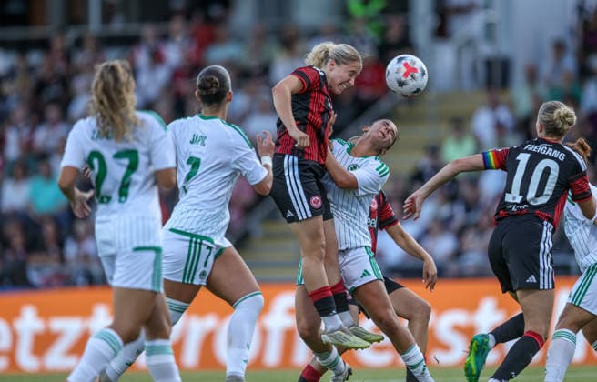 GER, Frankfurt, Eintracht Frankfurt vs. AC Omonia Nicosia, UEFA Women s Champions League, Soccer, UEFA, 2026–2027 Season, Stadion am Brentanobad, Qualifying Round, Semifinal. Photo by Danique Tolhoek: Eintracht Frankfurt Women’s U-18 team, header. DFB and DFL regulations prohibit any use of photographs as image sequences and or quasi-video. August 5, 2026 Copyright: HMBxMedia HendrikxHamelau