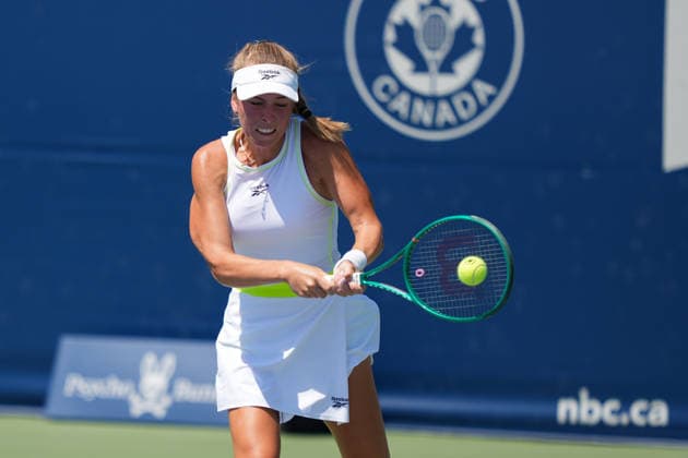 WTA, Tennis Damen Masters 1000 National Bank Open Toronto 2026 - Round of 64 - Day 5 Magdalena FrÄ™ch of Poland plays a backhand during the Women™s Singles round of 64 match against Jessica Pegula of United States on day 5 of the WTA Masters 1000 National Bank Open at Sobeys Stadium on August 5, 2026, in Toronto, Canada. (Photo by Leonardo Ramirez Eyepix Group) Copyright: xLeonardoxRamirezx xEyepixxGroupx LR_04082026_08426