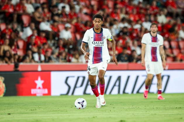 Senny Mayulu of PSG (Paris Saint-Germain) controls the ball during the preseason friendly match between RCD Mallorca and Paris Saint-Germain at Estadi Son Moix on August 5, 2026, in Palma de Mallorca, Spain. Photo by Xavi Bonilla, DeFodi Images