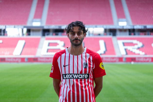 Eren Sami Dinkci, SC Freiburg, 18, SC Freiburg 1, Bundesliga, Profile Session 2026–2027, Freiburg, Europa-Park Stadium, Baden-Württemberg, Germany Copyright: AA_STEINSIEK.CH