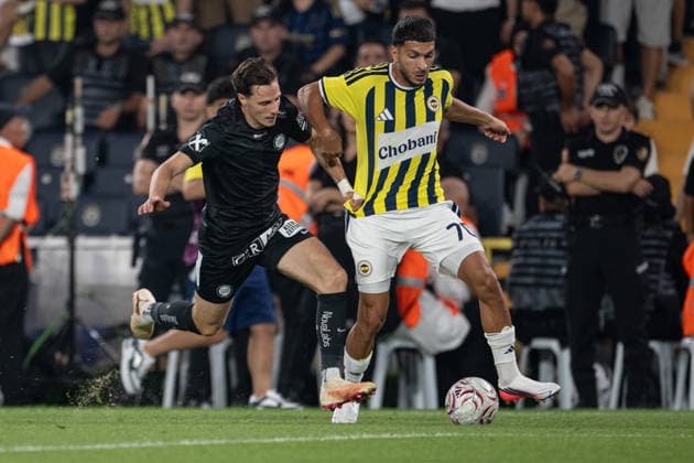 Fenerbahce v Sturm Graz - UEFA Champions League ISTANBUL, TURKIYE - AUGUST 5: Oguz Aydin (70) of Fenerbahce in action during the UEFA Champions League third qualifying round first leg match between Fenerbahce and Sturm Graz at Chobani Stadium in Istanbul, Turkiye, on August 5, 2026. Celal Gunes Anadolu Istanbul Turkey. Editorial use only. Please get in touch for any other usage.  Copyright: x2026xAnadoluxCelalxGunesx