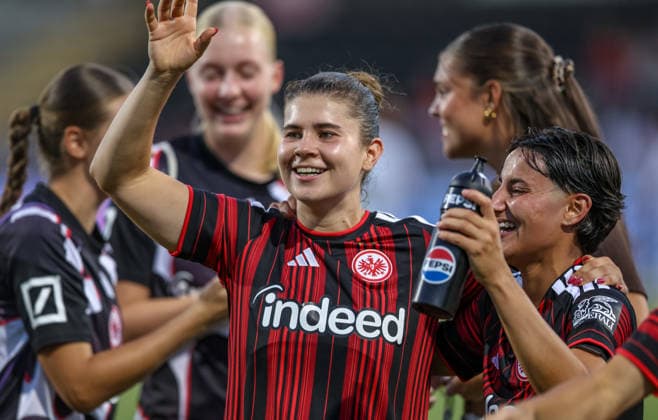 GER, Frankfurt, Eintracht Frankfurt vs. AC Omonia Nicosia, UEFA Women s Champions League, Soccer, UEFA, 2026–2027 Season, Brentanobad Stadium, Qualifying Round, Semifinals in Pictures: Eintracht Frankfurt Women celebrate their 8–0 victory over Nicosia in the UEFA Women’s Champions League qualifying round, cheering, joy, and emotion, Noemi Ivelj, Eintracht Frankfurt Women’s Team No. 4; Dilara Acikgoz, Eintracht Frankfurt Women’s Team No. 20. DFB and DFL regulations prohibit any use of photographs as image sequences and or quasi-video. August 5, 2026 Copyright: HMBxMedia HendrikxHamelau