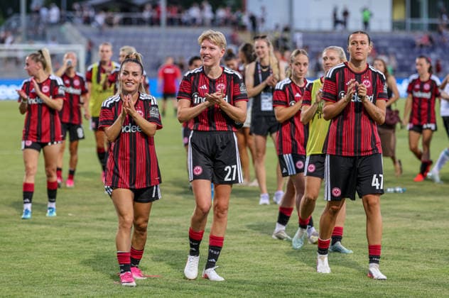 GER, Frankfurt, Eintracht Frankfurt vs. AC Omonia Nicosia, UEFA Women s Champions League, Soccer, UEFA, 2026–2027 Season, Brentanobad Stadium, Qualifying Round, Semifinals in Pictures: Eintracht Frankfurt Women celebrate their 8–0 victory over Nicosia in the UEFA Women’s Champions League qualifying round, cheering, joy, and emotion; Ereleta Memeti (Eintracht Frankfurt Women, No. 7), Paulina Krumbiegel (Eintracht Frankfurt Women, No. 27), Larissa Mühlhaus, Eintracht Frankfurt Women 47. DFB and DFL regulations prohibit any use of photographs as image sequences and or quasi-video. August 5, 2026 Copyright: HMBxMedia HendrikxHamelau