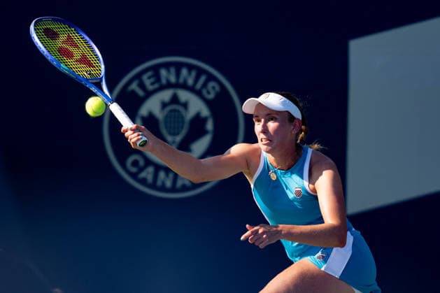 TORONTO, ON - AUGUST 05: Elise Mertens of Belgium returns a shot during her match at the WTA, Tennis Damen National Bank Open tournament on August 5, 2026 at Sobeys Stadium in Toronto, ON, Canada (Photo by Julian Avram Icon Sportswire) TENNIS: AUG 05 National Bank Open EDITORIAL USE ONLY Icon2608050129