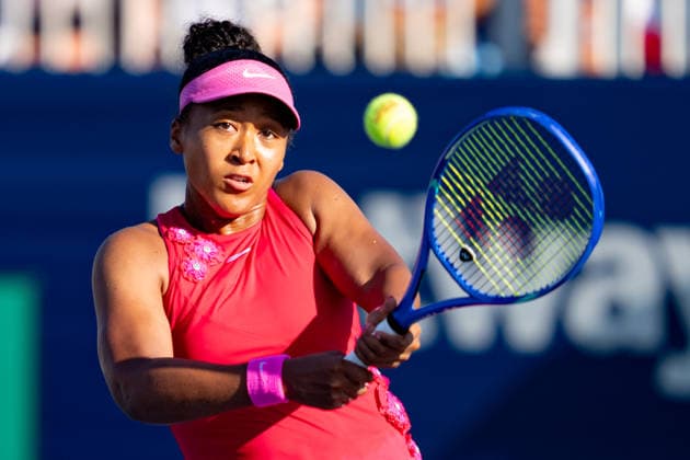 TORONTO, ON - AUGUST 05: Naomi Osaka of Japan returns a shot during her match at the WTA, Tennis Damen National Bank Open tournament on August 5, 2026 at Sobeys Stadium in Toronto, ON, Canada (Photo by Julian Avram Icon Sportswire) TENNIS: AUG 05 National Bank Open EDITORIAL USE ONLY Icon2608050207