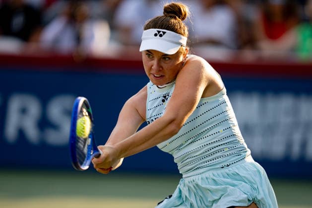 TORONTO, ON - AUGUST 05: Linda Noskova of Czech Republic returns a shot during her match at the WTA, Tennis Damen National Bank Open tournament on August 5, 2026 at Sobeys Stadium in Toronto, ON, Canada (Photo by Julian Avram Icon Sportswire) TENNIS: AUG 05 National Bank Open EDITORIAL USE ONLY Icon2608050279