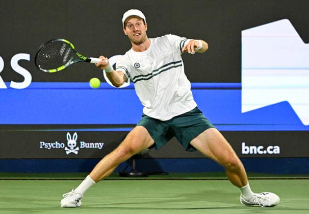 August 5, 2026, Montreal, Pq, Canada: Botic van de Zandschulp of the Netherlands plays a shot to Daniil Medvedev of Russia during their second round match at the National Bank Open tennis tournament in Montreal, on Wednesday, August 5, 2026. Canada News - August 5, 2026  - ZUMAc35_ 20260805_zaf_c35_175 Copyright: xGrahamxHughesx