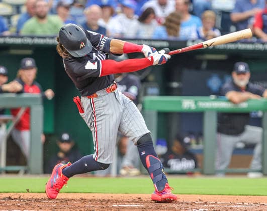 MLB, Baseball Herren, USA 2026: Twins Vs Royals August 5th AUG 05, 2026: Minnesota Twins outfielder Austin Martin (16) at bat in the 3rd inning against the Kansas City Royals at Kauffman Stadium Kansas City, MO. Roman Puno CSM (Credit Image: Â Roman Puno Cal Media) Kansas City Missouri United States EDITORIAL USE ONLY Copyright: xx ZUMA-20260805_zma_c04_059.jpg RomanxPunox csmphotothree508971