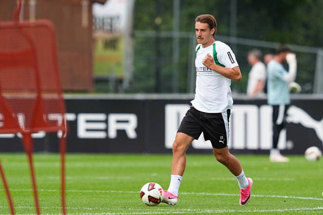 August 6, 2026, xydrx, soccer, training camp, Borussia Mönchengladbach, 2026–2027 season, Stadion am Birkenmoos, Florian Neuhaus, Borussia Mönchengladbach, 10. DFB regulations prohibit any use of photographs as image sequences and or quasi-video Copyright: HMBxMedia YannisxDreimann
