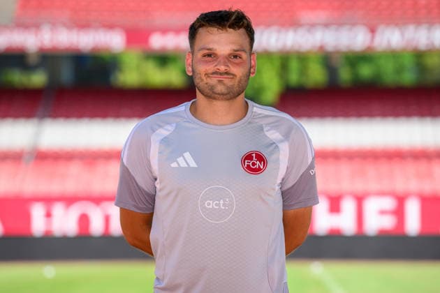 August 4, 2026 1. FC Nürnberg (FCN) Women s Club Women s Soccer Bundesliga (BL) 2026–2027 Season Photo Shoot Portrait Session Introduction Presentation Press Conference xwoxzix Single Image Individual Photo Portrait Headshot Jason Altmann Assistant Coach 1 1. FC Nuremberg (FCN)