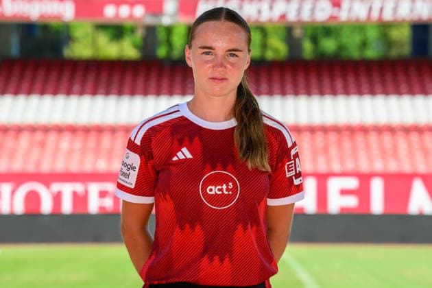 August 4, 2026 1 FC Nuremberg FCN Club Women s Team 1 Women s Soccer Bundesliga (BL) 2026–2027 Season Photo Shoot Portrait Session Introduction Presentation Press Event xwoxzix Single Image Single Photo Portrait Headshot Charline Coutel 6, 1 FC Nuremberg FCN