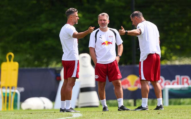 RB Leipzig (AUT) Training Camp, Bundesliga, Saalfelden, August 6, 2026, Gut Brandlhof, Soccer, Bundesliga, GER, RB Leipzig training camp in Saalfelden am Steinernen Meer, AUT, coaching staff: Pictured from left: Head Coach Martin Demichelis, RB Leipzig; Assistant Coach Jan Zimmermann; and Assistant Coach Cristian Fiel, Picture Point