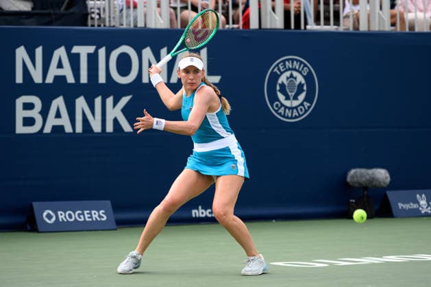 August 6, 2026, Toronto, Ontario, Canada: EKATERINA ALEXANDROVA returns the ball during her third-round match against Talia Gibson of Australia at the National Bank Open, part of the Hologic WTA, Tennis Damen Tour, at Sobeys Stadium. Toronto Canada - ZUMAr228 20260806_znp_r228_001 Copyright: xVasiliyxRyabykhx