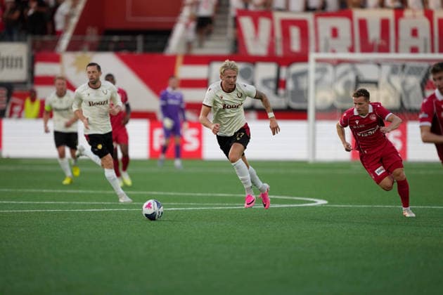 Thun, Switzerland - August 06: Nico Maier (30 THU) against Stigur Thordarson (77 Vikingur R.) during the UEFA Europa League Qualification match between FC Thun and Vikingur Reykjavik at VISANA Stadion on August 06, 2026 in Thun, Switzerland. Copyright: xKjetilxWaberx xSPPx Sportspressphoto_SPR201532