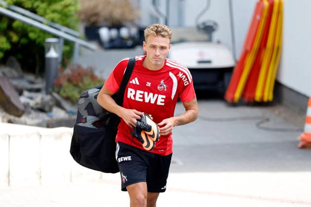 Soccer player Sebastian Sebulonsen on defense during 1. FC Köln s public training session at Geißbockheim in Cologne, August 6, 2026. DFL and DFB regulations prohibit any use of photographs as image sequences and or quasi-video. NRW, Germany Copyright: xChristophxHardtx