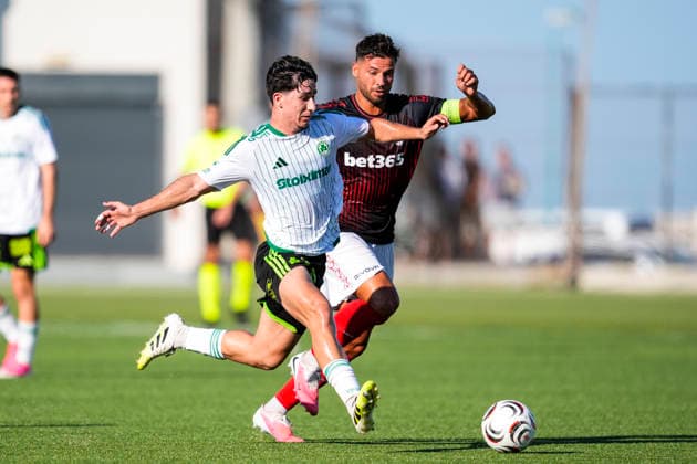August 6, 2026, Gibraltar, Gibraltar, England: Andreas of AC Omonia Nicosia and Bernardo Lopes of Lincoln Red Imps FC in action during the third qualifying round UEFA Europa League Leg One football match played between Lincoln Red Imps FC and AC Omonia Nicosia at Europa Point stadium on August 6, 2026, in Gibraltar, England Gibraltar England - ZUMAa181 20260806_zaa_a181_063 Copyright: xJoaquinxCorcherox
