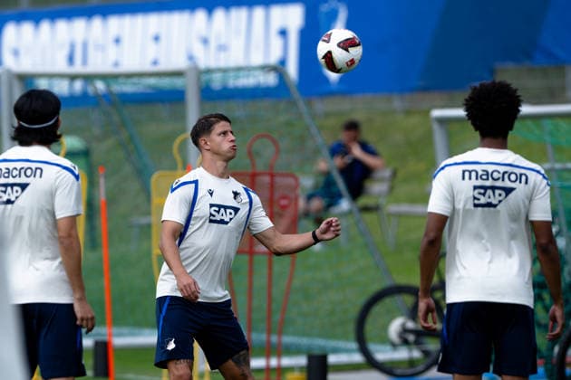 Adam Hlozek, TSG Hoffenheim, No. 10, handles the ball well, TSG Hoffenheim, soccer, training camp, preseason, 2026–2027 season, GER, August 6, 2026, Eibner Press Photo by Andreas Ulmer, TSG Hoffenheim, soccer, training camp, preseason, 2026–2027 season, GER, August 6, 2026, Copyright: xEibner-Pressefoto AndreasxUlmerx EP_AUR