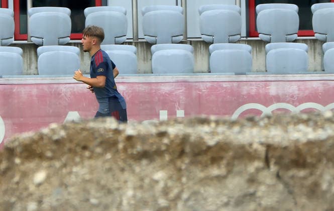 August 6, 2026, FC Bayern Munich, Training, Säbenerstrasse, Munich, Soccer, Sports, Pictured: Lennart Karl of FC Bayern Munich jogging