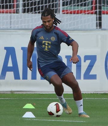 August 6, 2026, FC Bayern Munich, Training, Säbenerstrasse, Munich, Soccer, Sports, Pictured: Serge Gnabry, FC Bayern Munich