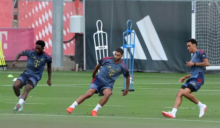 August 6, 2026, FC Bayern Munich Training, Soccer, Sports, Pictured: Alphons Davies (FC Bayern Munich), Ismael Saibari (FC Bayern Munich), and Jamal Musiala (FC Bayern Munich)