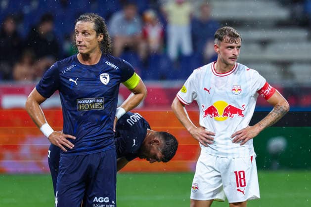 SOCCER - UEFA EL, RBS vs Pafos SALZBURG,AUSTRIA,06.AUG.26 - SOCCER - UEFA Europa League, qualification, Red Bull Salzburg vs Pafos FC. Image shows David Luiz (Pafos) and Nikolas Veratschnig (RBS).  GEPAxpictures xDavidxGeieregger