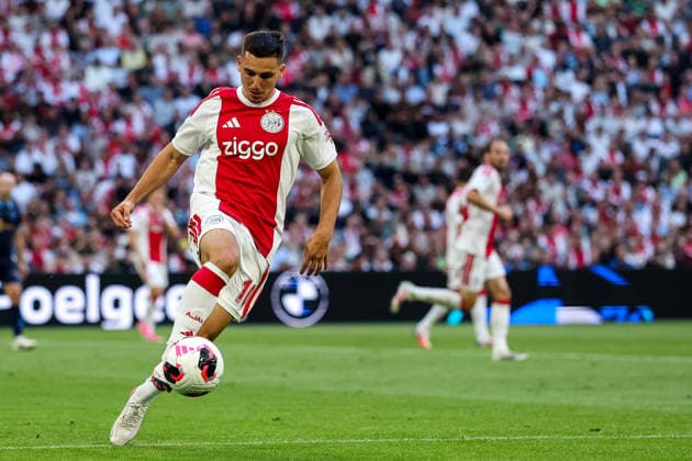 AMSTERDAM, NETHERLANDS - AUGUST 6: Oscar Gloukh of AFC Ajax controls the ball during the UEFA Conference League 2026 27 third qualifying round first leg match between AFC Ajax and Shelbourne FC at the Johan Cruijff Arena on August 6, 2026 in Amsterdam, Netherlands.  Copyright: xRenexNijhuis MBxMediax