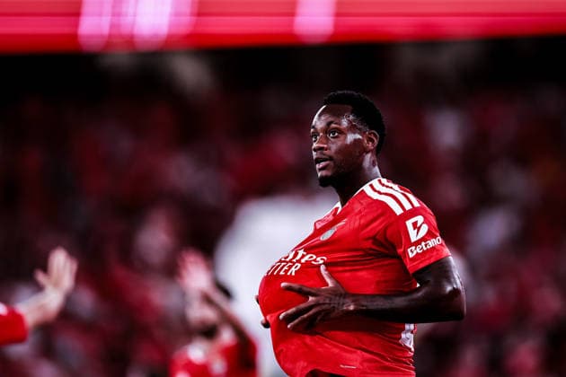 August 6, 2026, Lisboa, Lisboa, Portugal: Jhon Duran of SL Benfica celebrates scoring his sides fifth goal of the match during the first leg of the UEFA Europa League Qualifier match between SL Benfica and Hearts of Midlothian F.C. at Estadio da Luz in Lisboa on August 06, 2026 SL Benfica X Hearts Of Midlothian F.C. - UEFA Europa League Qualifier  - ZUMAg283 20260806_zsp_g283_071 Copyright: xJoaoxGregoriox